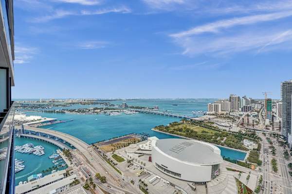 Luxury Miami Studio | City & Bay Views