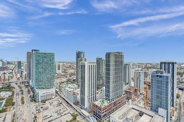 Luxury Miami Studio | City & Bay Views