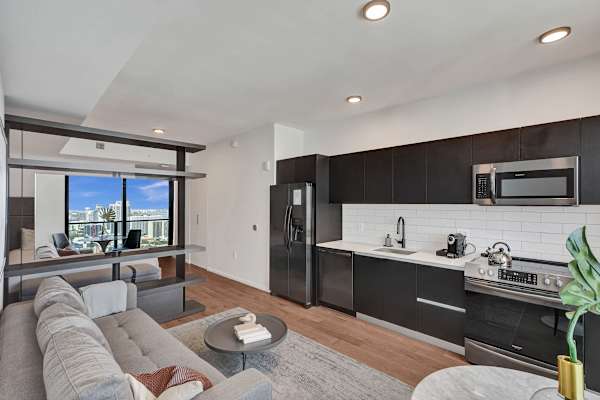 Luxury Miami Studio | City & Bay Views