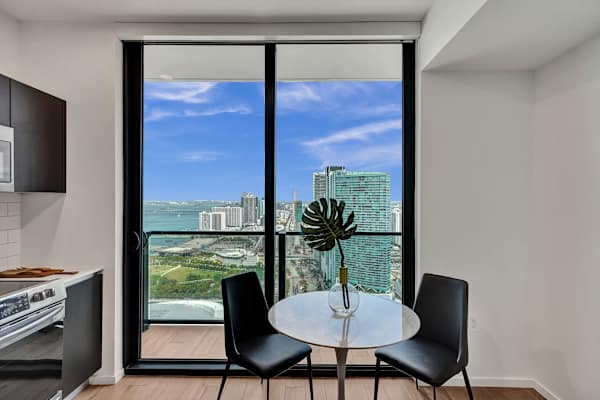 Luxury Miami Studio | City & Bay Views