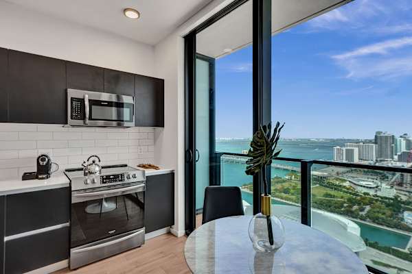 Luxury Miami Studio | City & Bay Views
