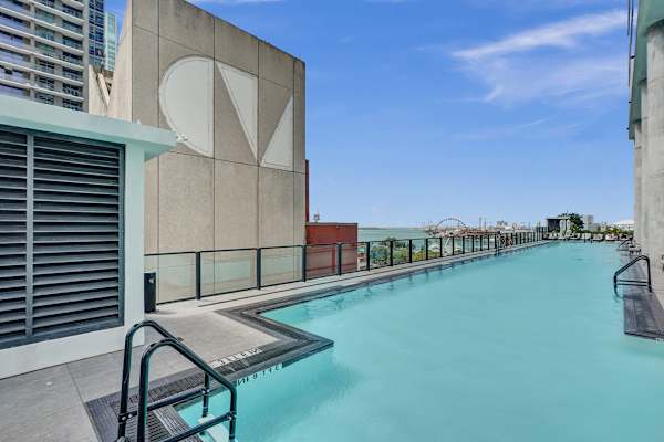 Luxury Miami Studio | City & Bay Views