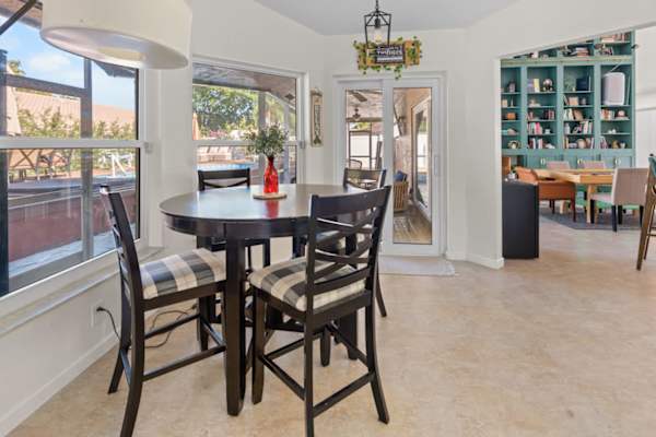 Pool, Bar & Games | Ft Lauderdale Home