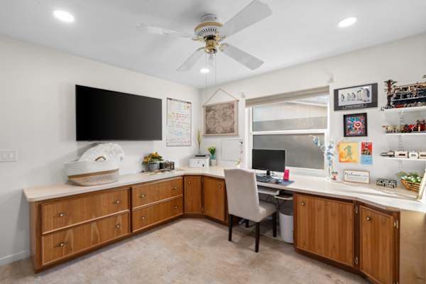 Pool, Bar & Games | Ft Lauderdale Home