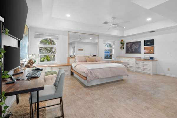 Pool, Bar & Games | Ft Lauderdale Home