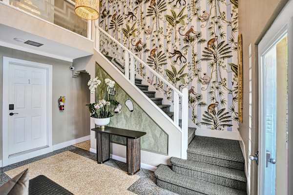5 Min to Beach, Private 4-Unit Building