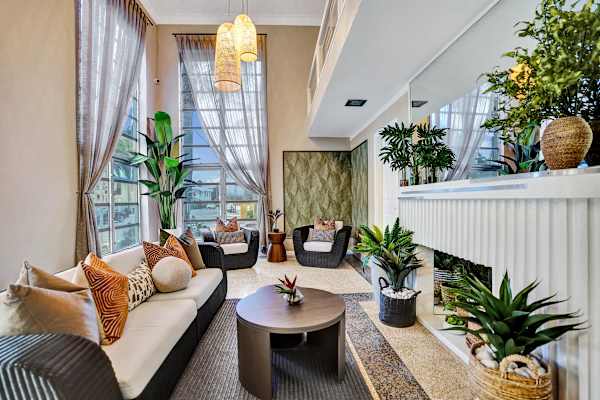 5 Min to Beach, Private 4-Unit Building
