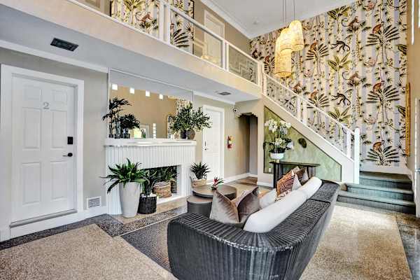 5 Min to Beach, Private 4-Unit Building