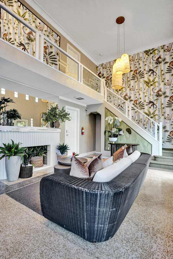 5 Min to Beach, Private 4-Unit Building