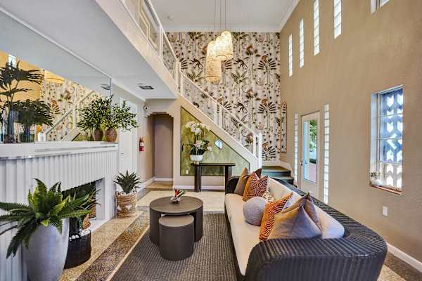 5 Min to Beach, Private 4-Unit Building