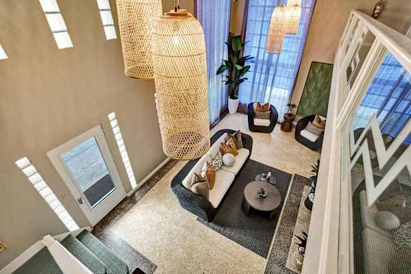 5 Min to Beach, Private 4-Unit Building