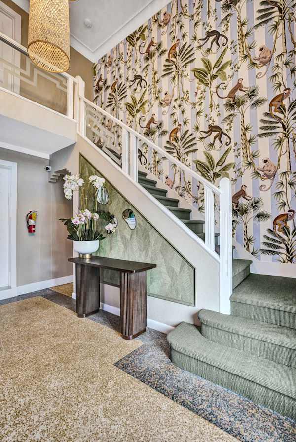 5 Min to Beach, Private 4-Unit Building