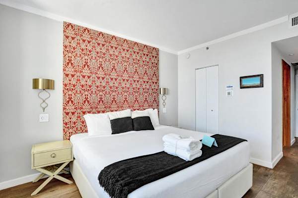 Bay View 2BR at The Arya Coconut Grove