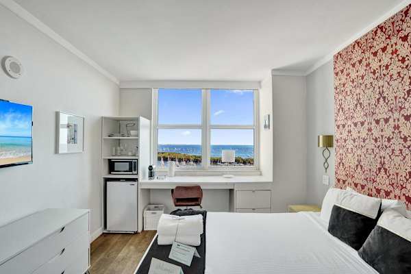 Bay View 2BR at The Arya Coconut Grove