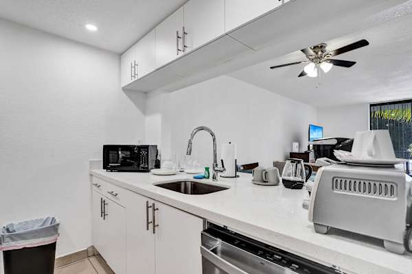 Game Day Getaway Near Hard Rock Stadium