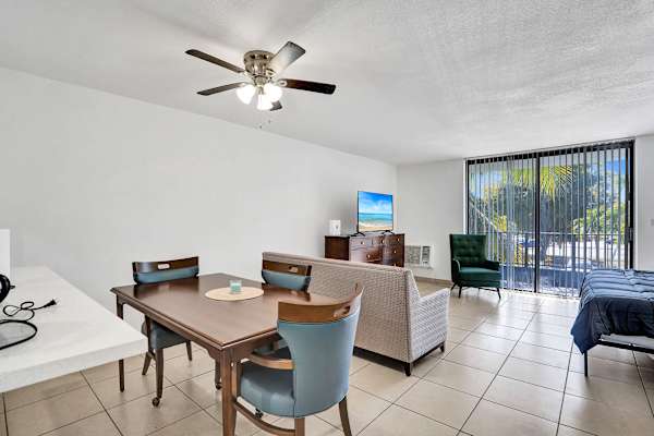 Game Day Getaway Near Hard Rock Stadium