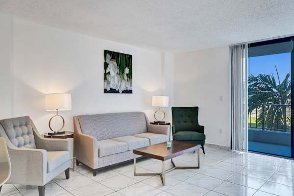 Modern 1BR Getaway Near Hard Rock Stadium