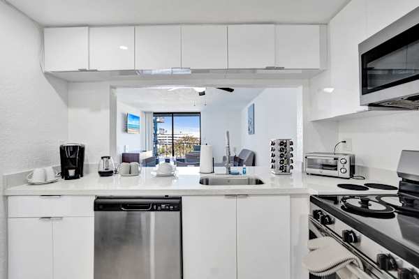 Park Towers Homey 1BR Escape | Hard Rock Stadium