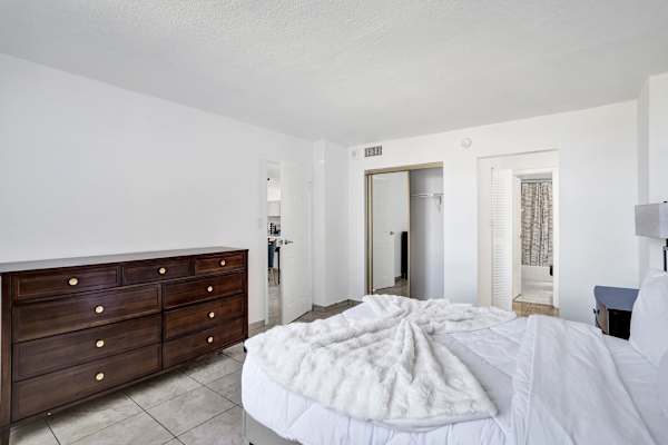 Park Towers Homey 1BR Escape | Hard Rock Stadium