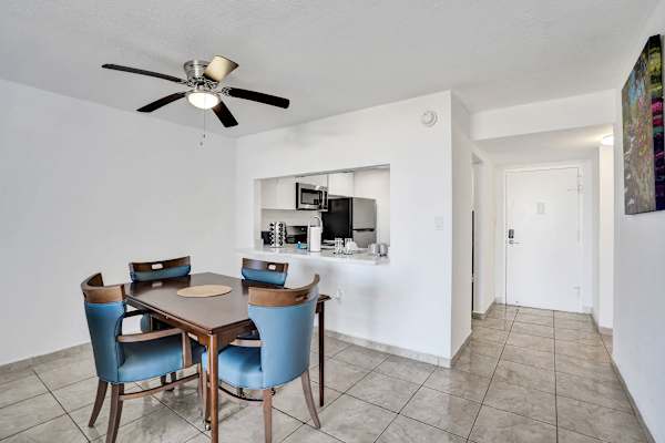 Park Towers Homey 1BR Escape | Hard Rock Stadium