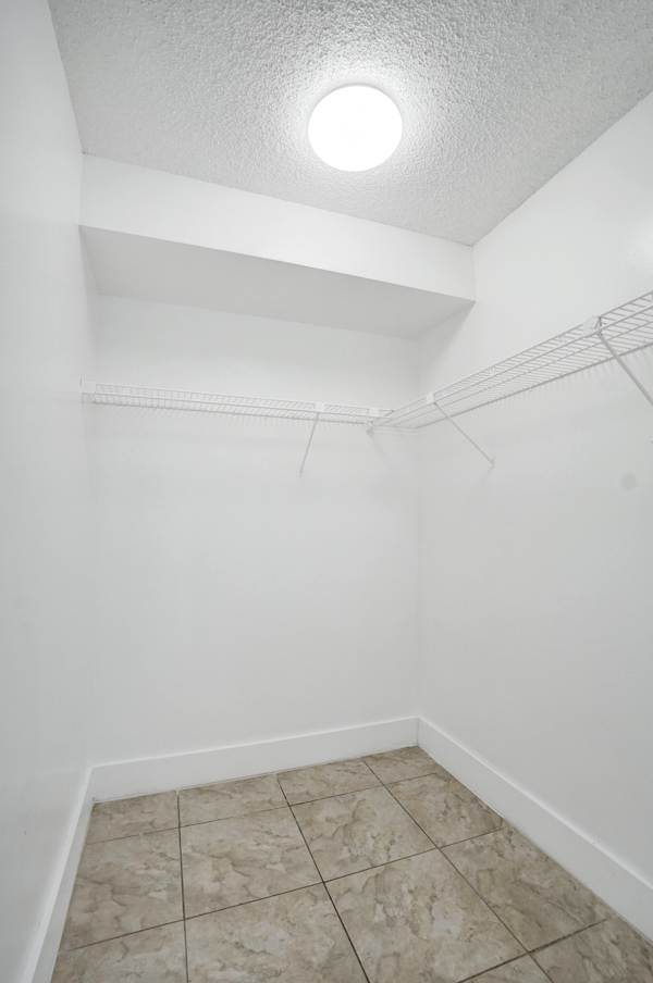 Park Towers Homey 1BR Escape | Hard Rock Stadium