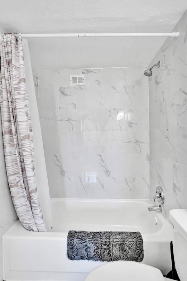 Park Towers Homey 1BR Escape | Hard Rock Stadium