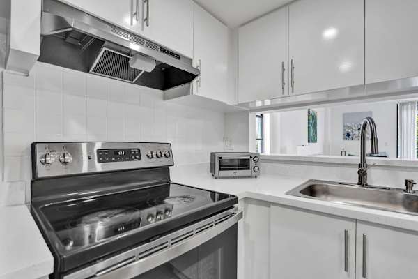 Park Towers 1BR Escape Near Hard Rock