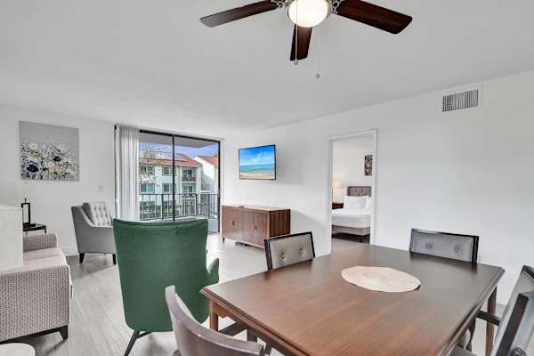 Park Towers 1BR Escape Near Hard Rock