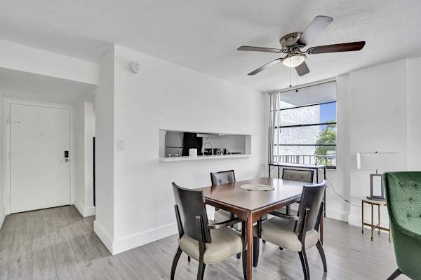 Park Towers 1BR Escape Near Hard Rock
