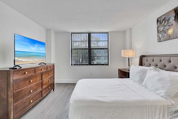 Park Towers 1BR Escape Near Hard Rock