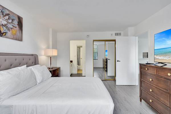 Park Towers 1BR Escape Near Hard Rock