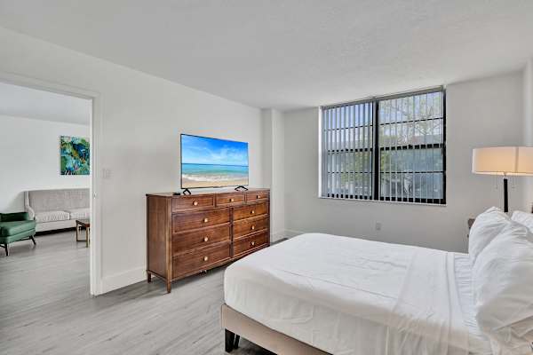 Park Towers 1BR Escape Near Hard Rock