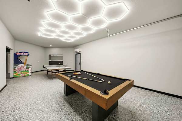 Deer Run Lodge/Indoor Pool/Basketball/Hot Tub