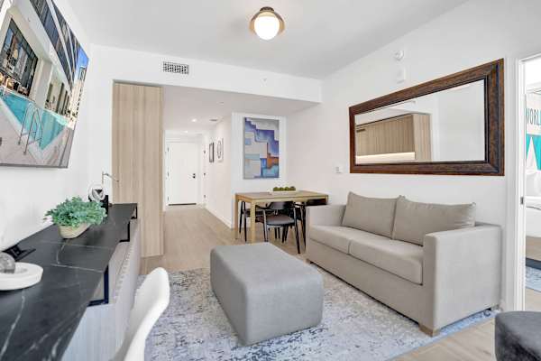 Miami 2BR Condo | Rooftop Jacuzzi, Pool & Gym