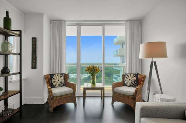 Bay View Retreat at Arya w/ Balcony & Kitchen