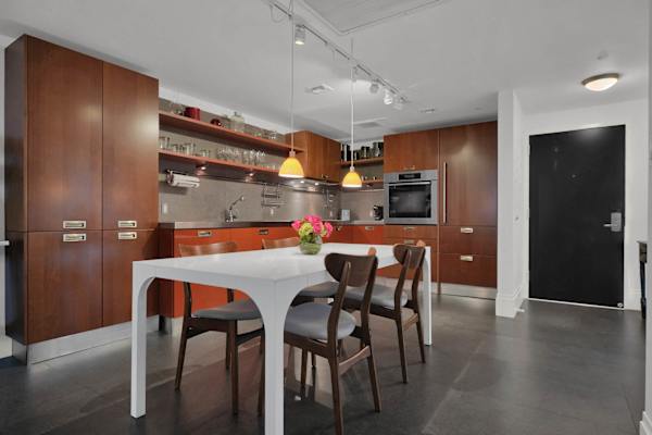 Bay View Retreat at Arya w/ Balcony & Kitchen