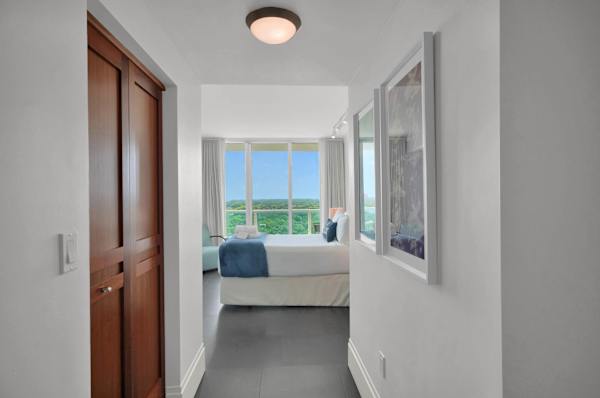 Bay View Retreat at Arya w/ Balcony & Kitchen