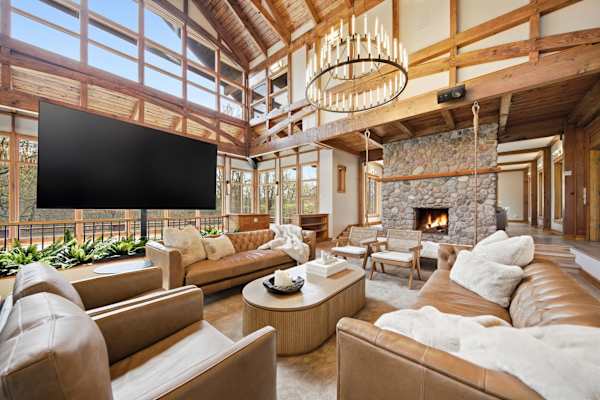 *NEW* Afton Lodge 10,000sqft/Indoor Pool/Hot tub