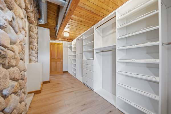 *NEW* Afton Lodge 10,000sqft/Indoor Pool/Hot tub