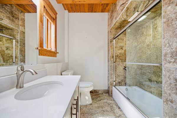 *NEW* Afton Lodge 10,000sqft/Indoor Pool/Hot tub