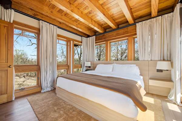 *NEW* Afton Lodge 10,000sqft/Indoor Pool/Hot tub