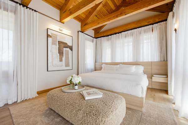 *NEW* Afton Lodge 10,000sqft/Indoor Pool/Hot tub