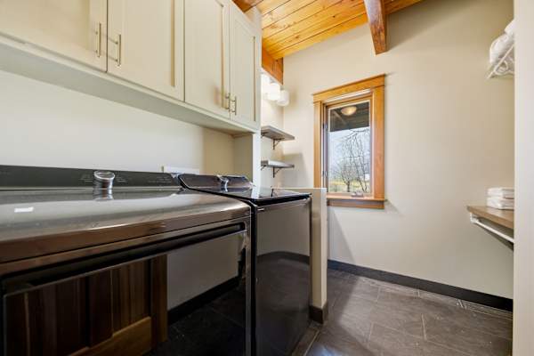 *NEW* Afton Lodge 10,000sqft/Indoor Pool/Hot tub