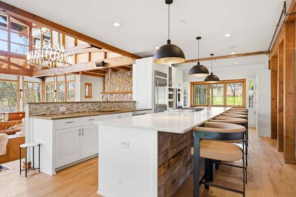 *NEW* Afton Lodge 10,000sqft/Indoor Pool/Hot tub