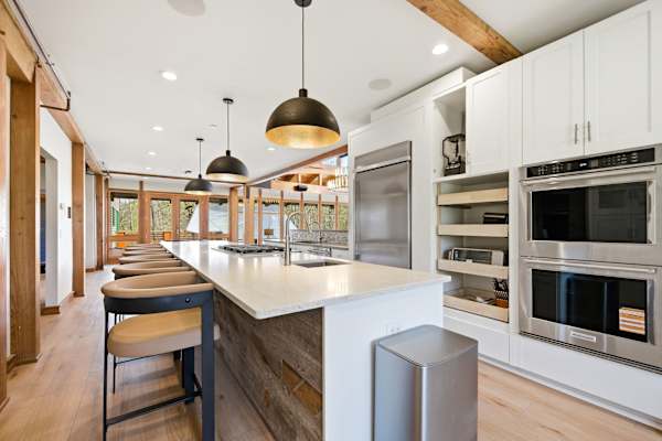 *NEW* Afton Lodge 10,000sqft/Indoor Pool/Hot tub