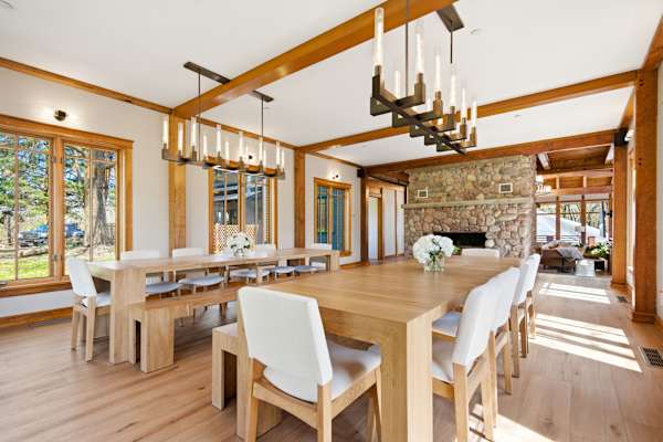 *NEW* Afton Lodge 10,000sqft/Indoor Pool/Hot tub