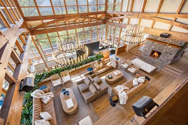 *NEW* Afton Lodge 10,000sqft/Indoor Pool/Hot tub