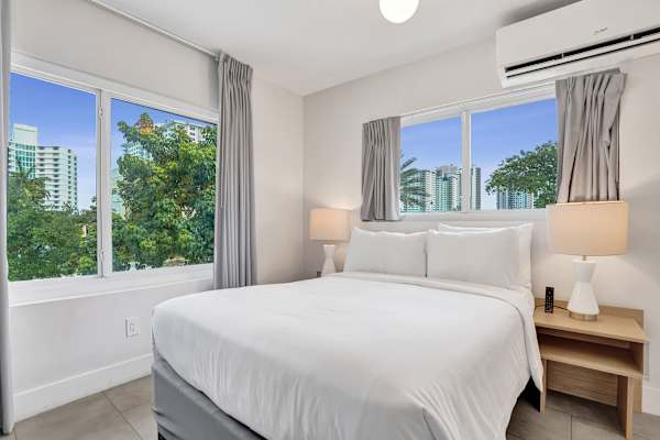 Ocean Blvd 2 King Suite at The Botanica