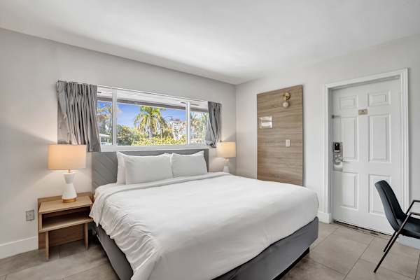 Ocean Blvd 2 King Suite at The Botanica