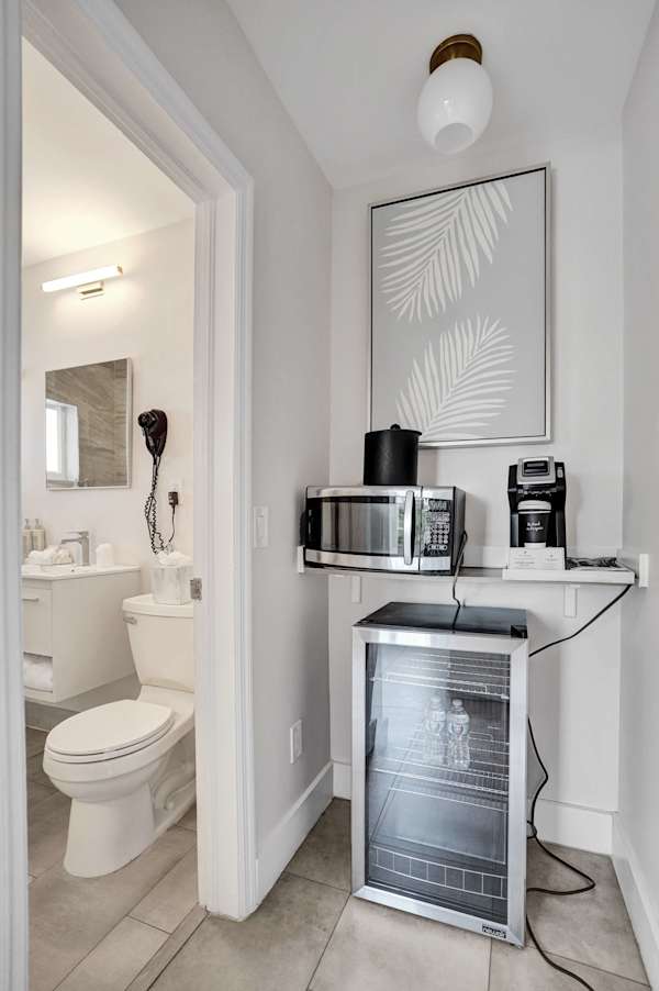 Ocean Blvd 2 King Suite at The Botanica